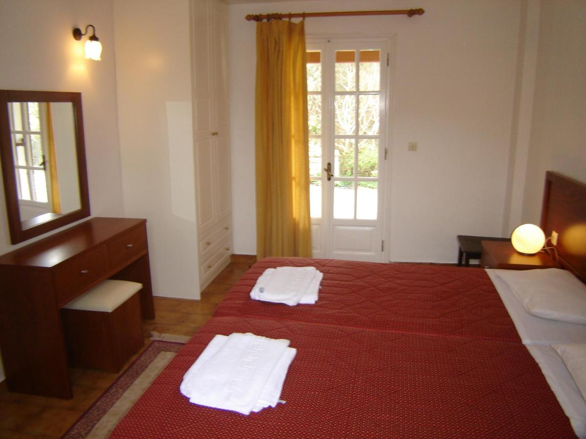 Villa Bacchus Kassiopi Corfu Exterior foto
